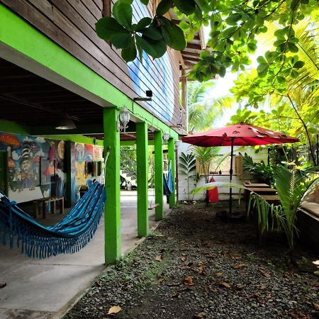 Hôtel The Bocas Corner à Bocas del Toro Extérieur photo
